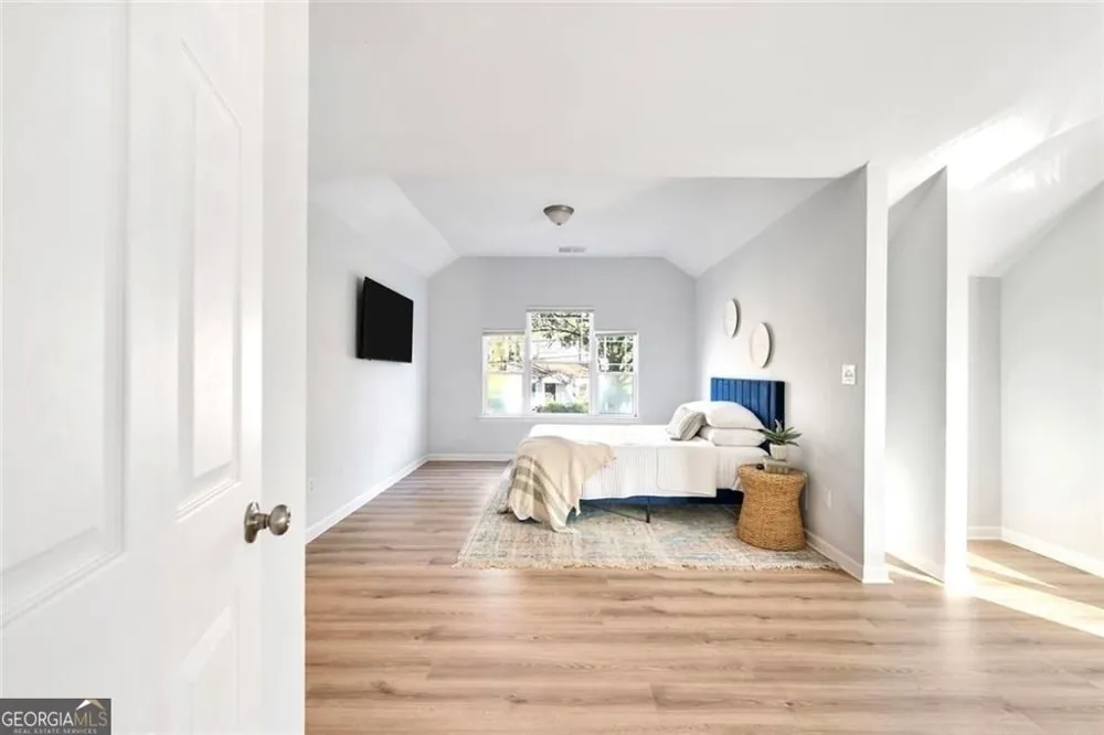 56 Holly RD Atlanta, GA 30314