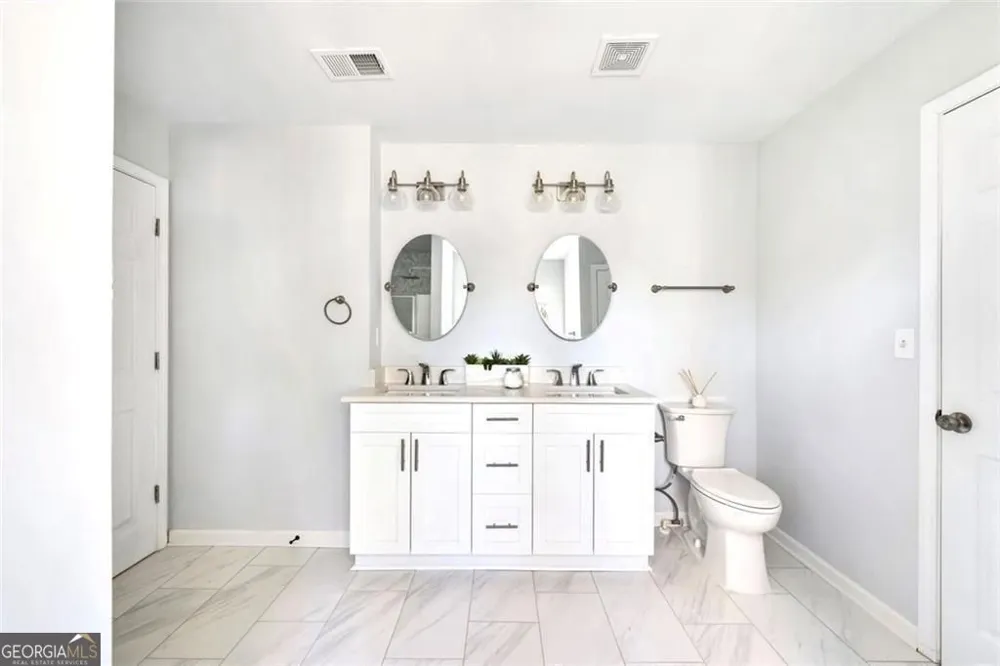 56 Holly RD Atlanta, GA 30314