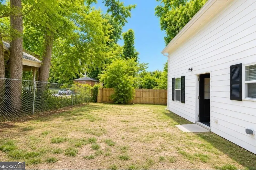56 Holly RD Atlanta, GA 30314