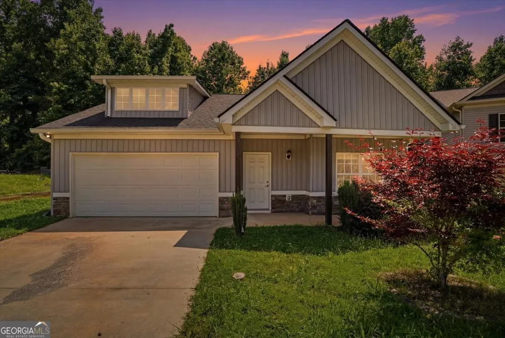 785 Dawn PL Alto, GA 30510