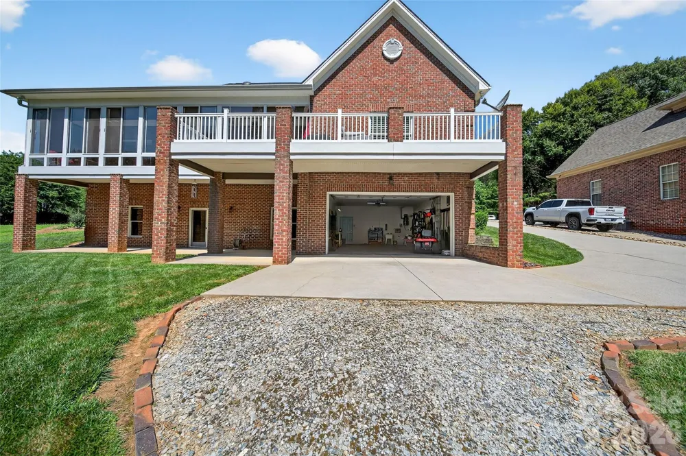 3574 Live Oaks Avenue Terrell, NC 28682