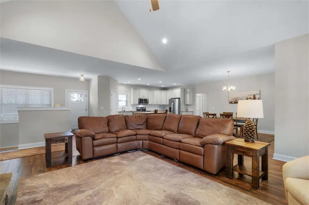 218 Oak Wood Lane Ellijay, GA 30540