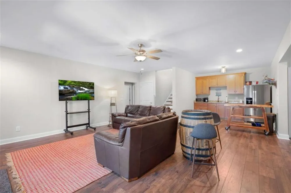 218 Oak Wood Lane Ellijay, GA 30540