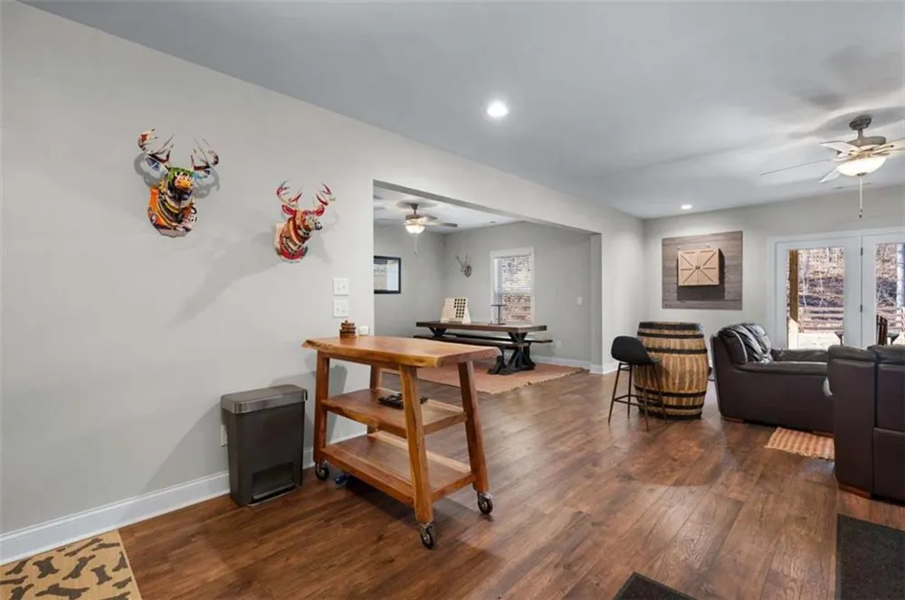 218 Oak Wood Lane Ellijay, GA 30540