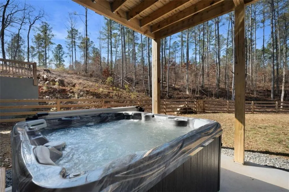 218 Oak Wood Lane Ellijay, GA 30540