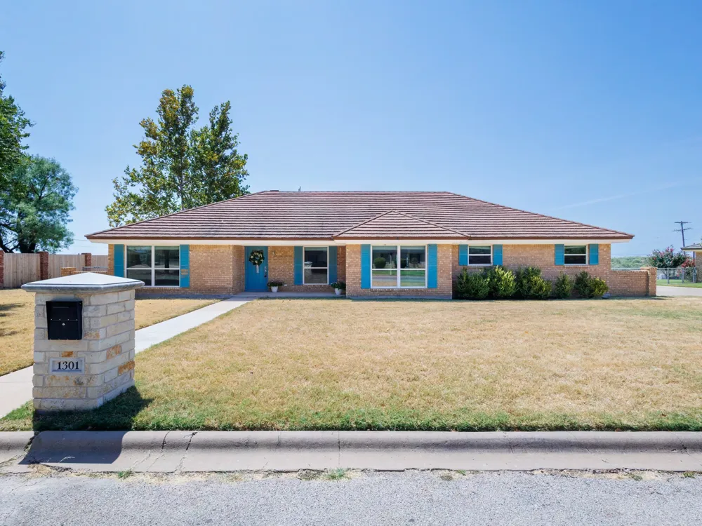 1301 Hillcrest Street Coleman, TX 76834
