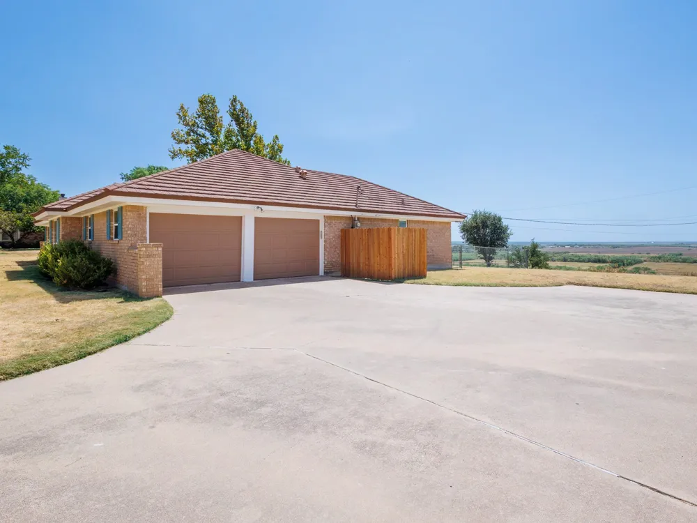1301 Hillcrest Street Coleman, TX 76834