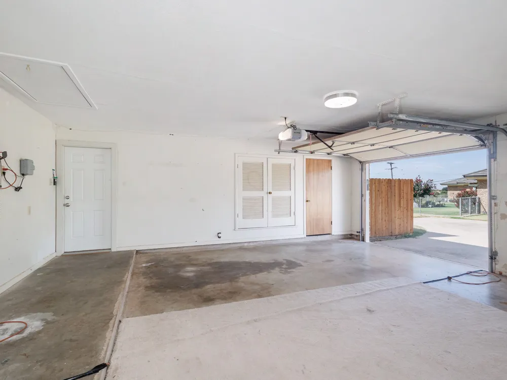 1301 Hillcrest Street Coleman, TX 76834