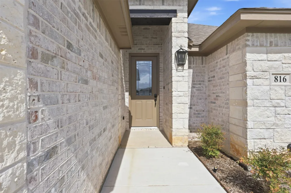 816 Haley Street Springtown, TX 76082