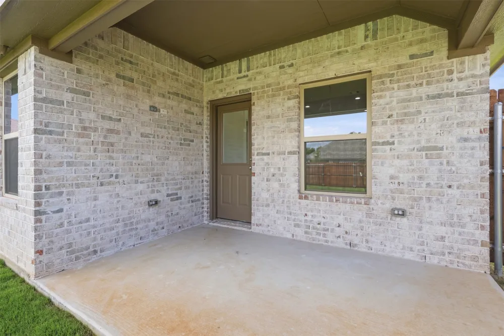 816 Haley Street Springtown, TX 76082