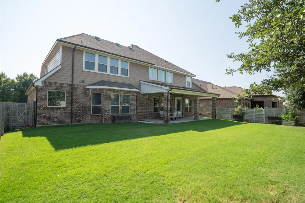 1305 5th Street Argyle, TX 76226