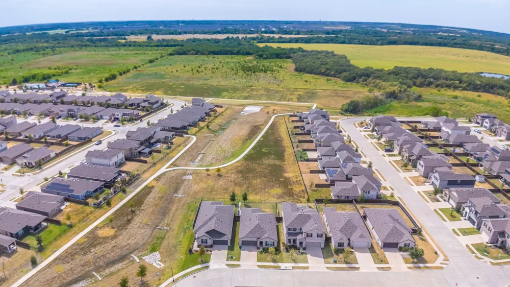 2701 Webb Avenue Aubrey, TX 76227