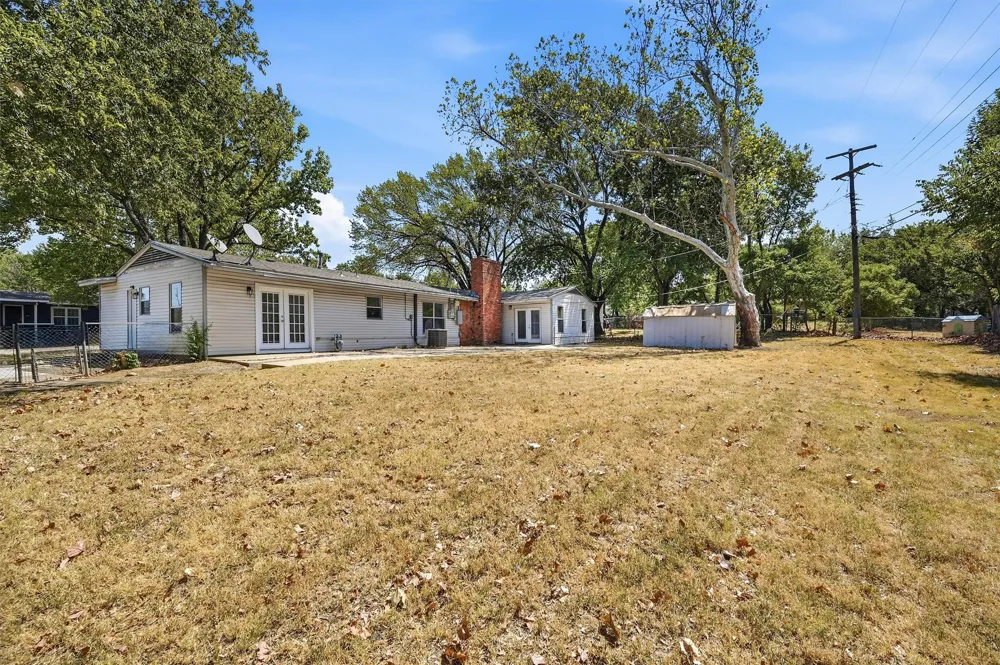 13 MacArthur Drive Denison, TX 75020