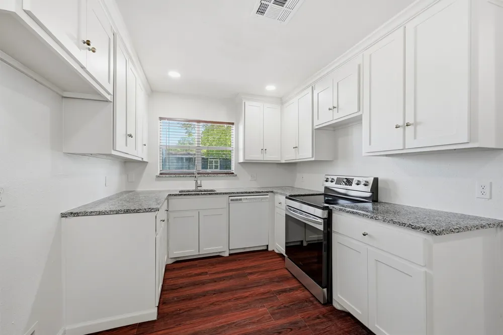 13 MacArthur Drive Denison, TX 75020