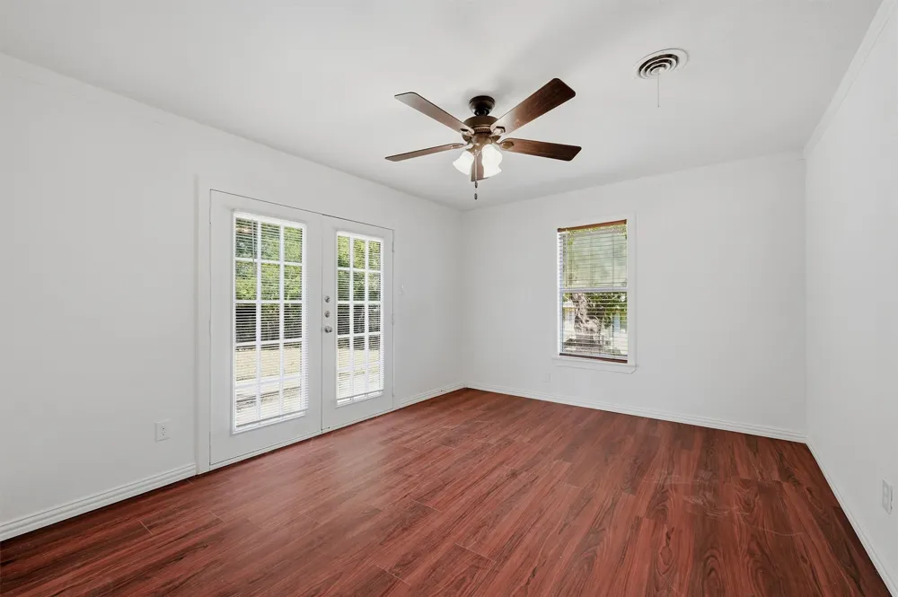 13 MacArthur Drive Denison, TX 75020