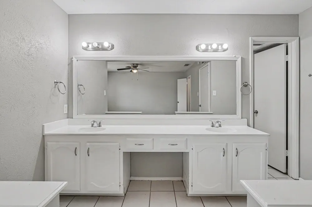 7116 Blackberry Drive Arlington, TX 76016