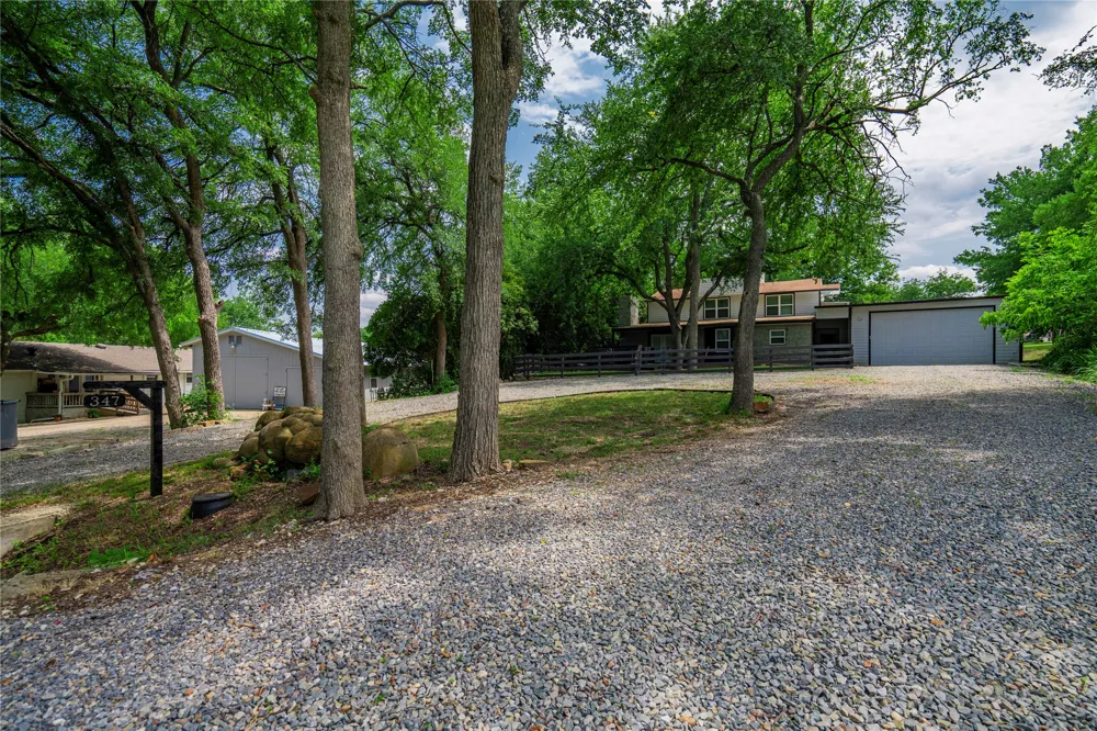 347 Quail Creek Circle Pottsboro, TX 75076