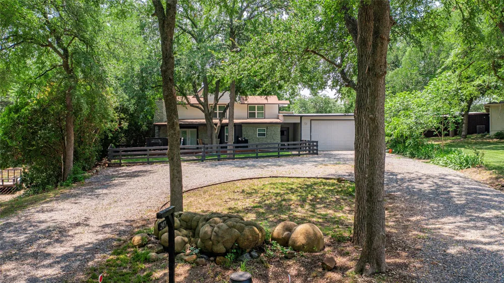 347 Quail Creek Circle Pottsboro, TX 75076