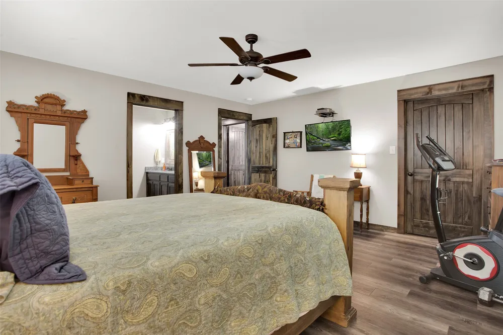 21 Bluegill Road Pottsboro, TX 75076