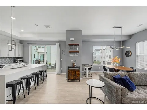 1661 W 67th Circle