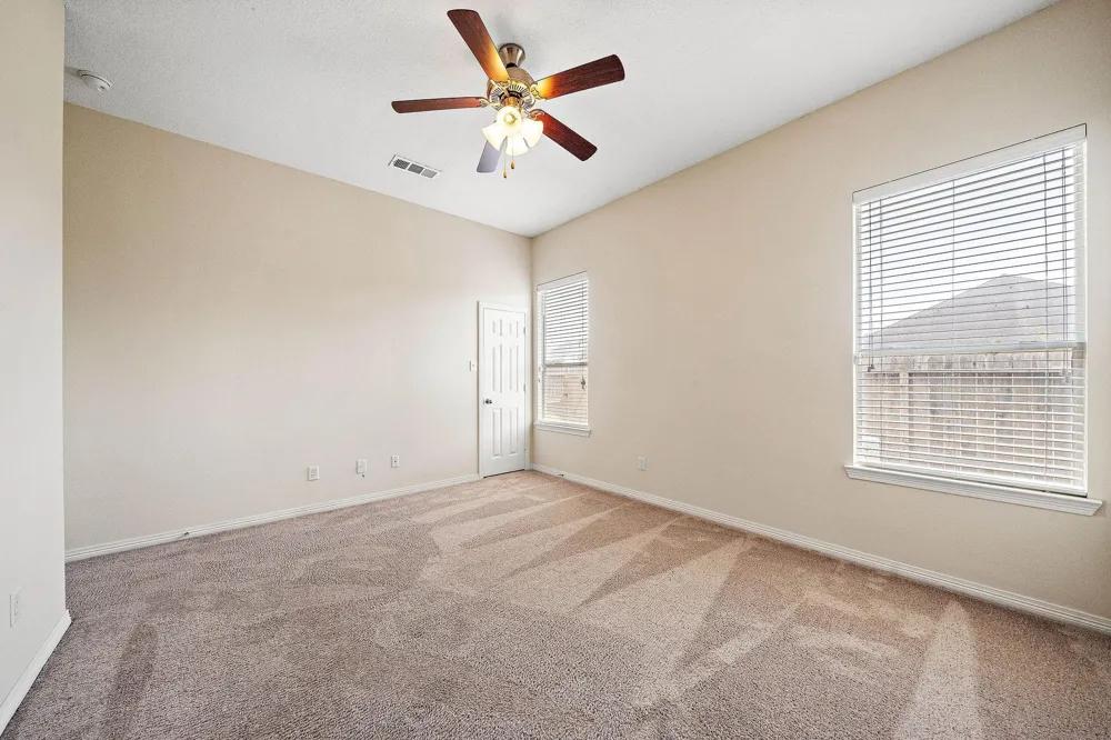 912 Sweet Pine Drive Katy, TX 77450