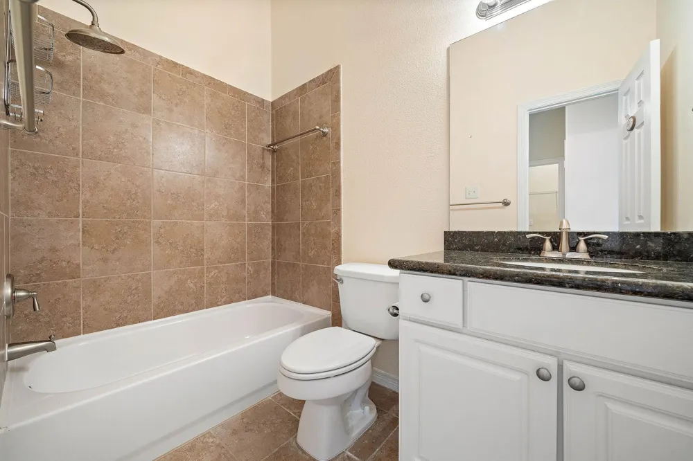 912 Sweet Pine Drive Katy, TX 77450
