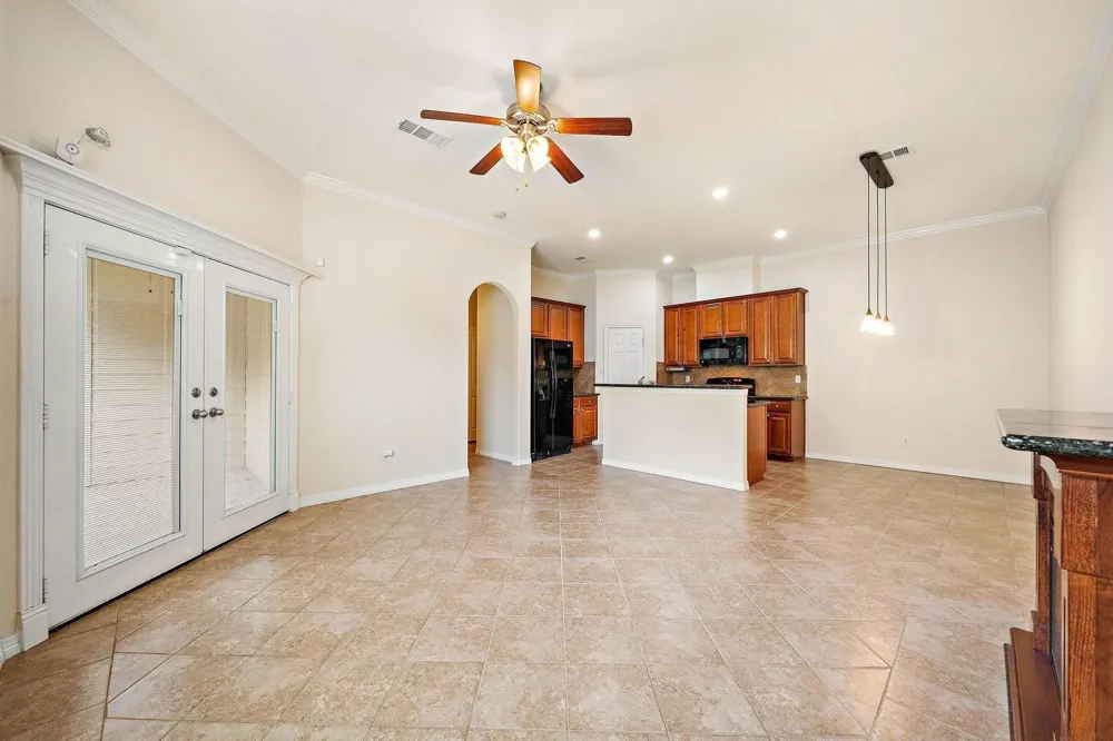 912 Sweet Pine Drive Katy, TX 77450