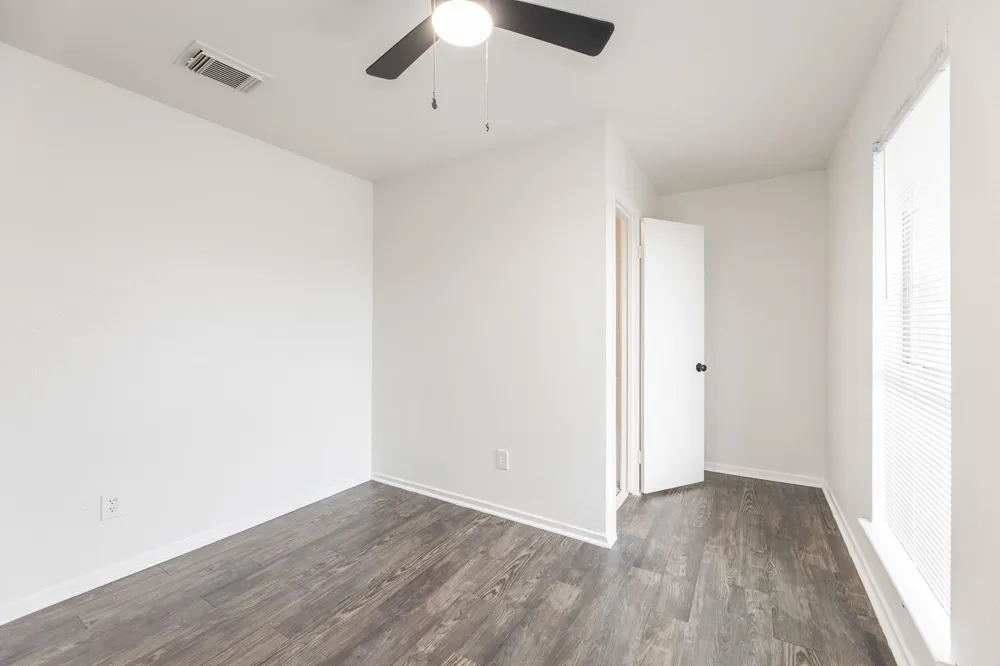 1902 Avenue B Katy, TX 77493