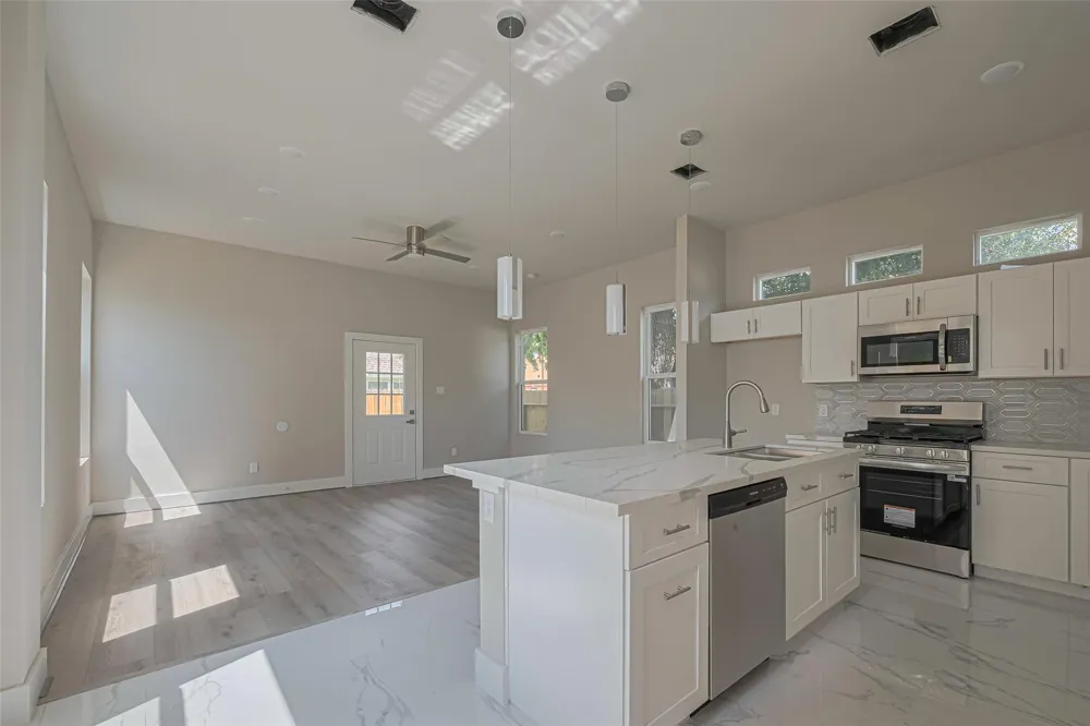7207 Force Street Houston, TX 77020