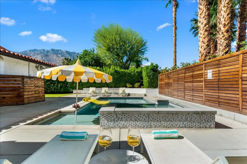 1184 E Pajaro Road Palm Springs, CA 92262