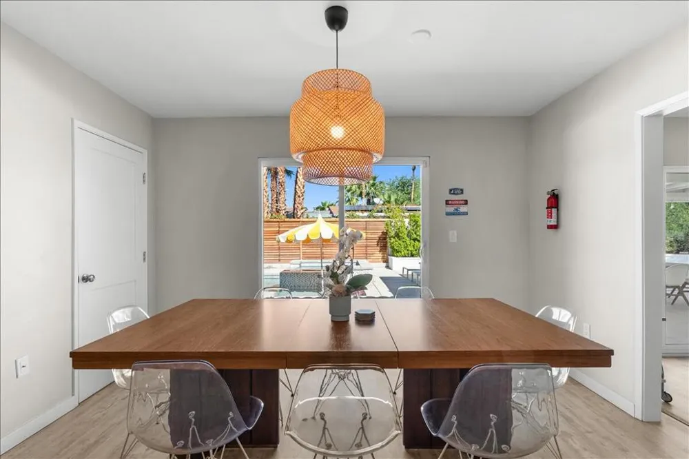 1184 E Pajaro Road Palm Springs, CA 92262