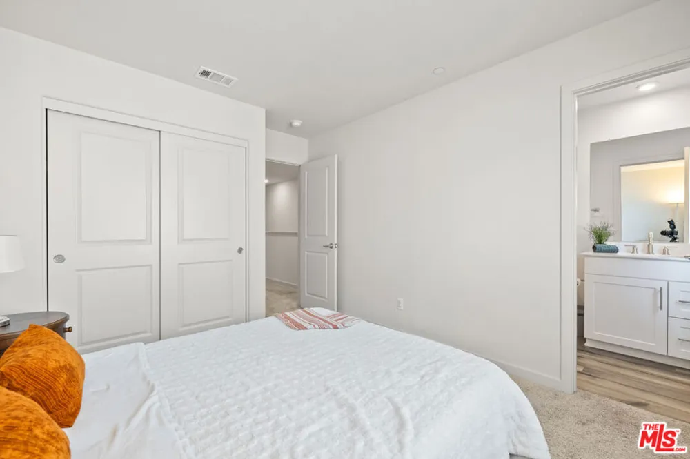 126 Dove Lndg Covina, CA 91722