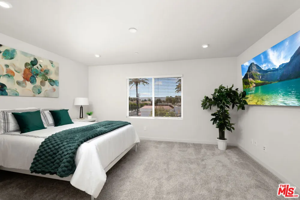 126 Dove Lndg Covina, CA 91722
