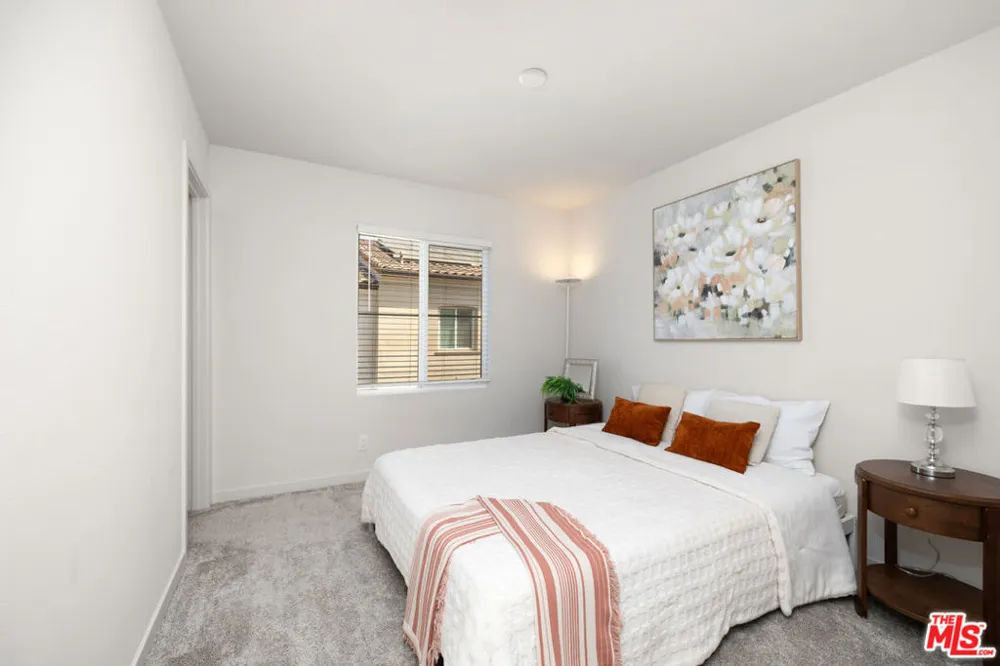 126 Dove Lndg Covina, CA 91722