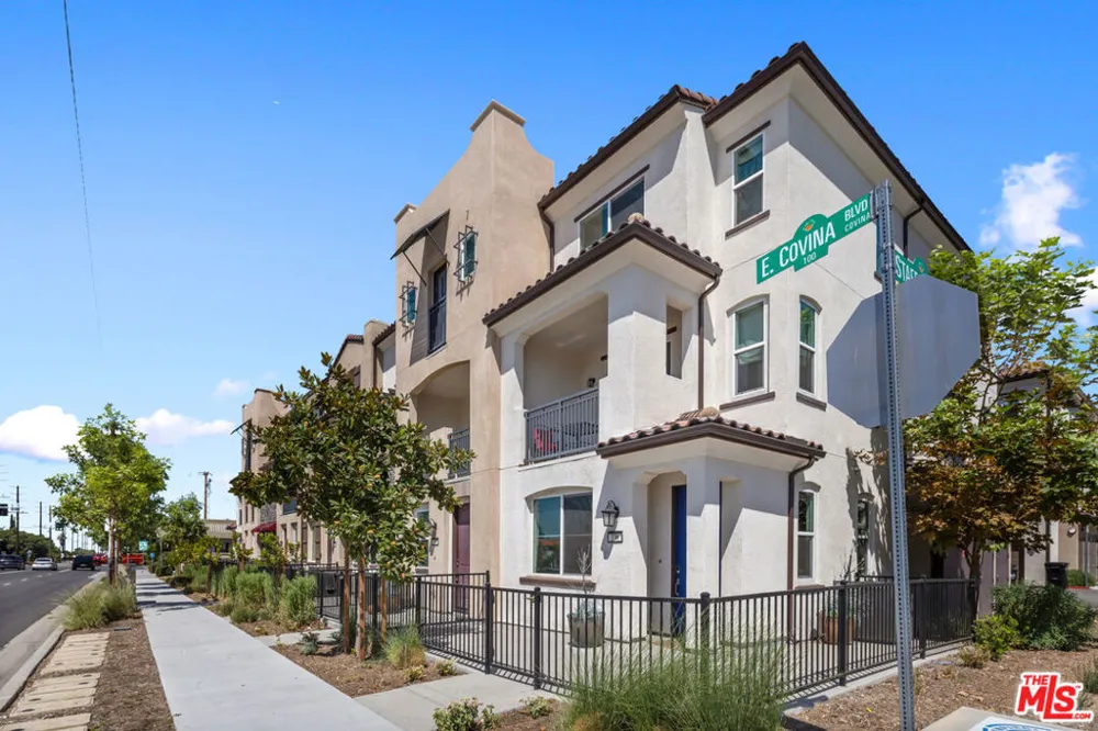 126 Dove Lndg Covina, CA 91722