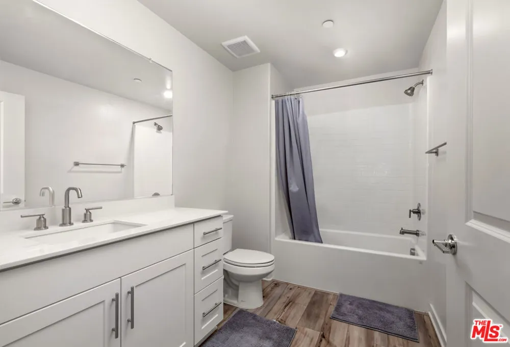 126 Dove Lndg Covina, CA 91722