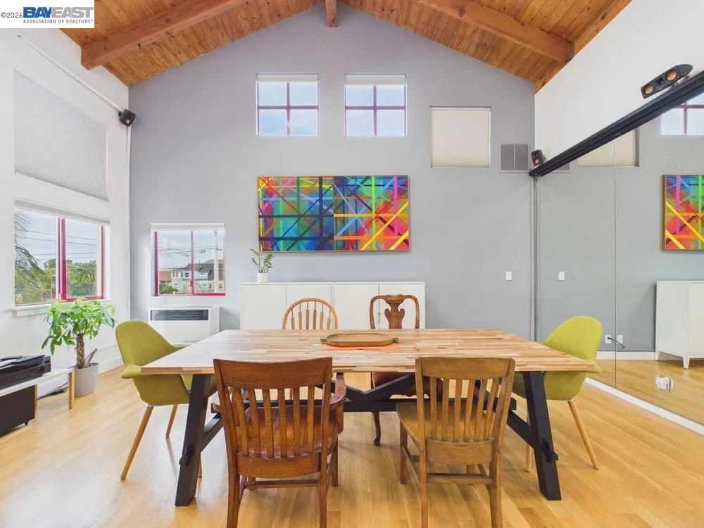 2932 Filbert St Oakland, CA 94608