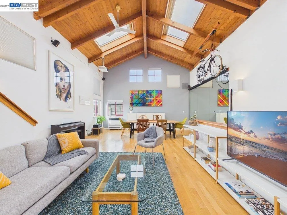 2932 Filbert St Oakland, CA 94608