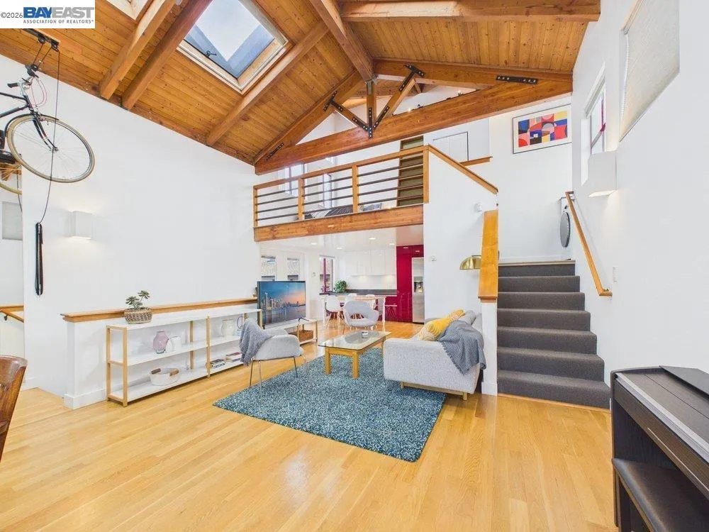 2932 Filbert St Oakland, CA 94608