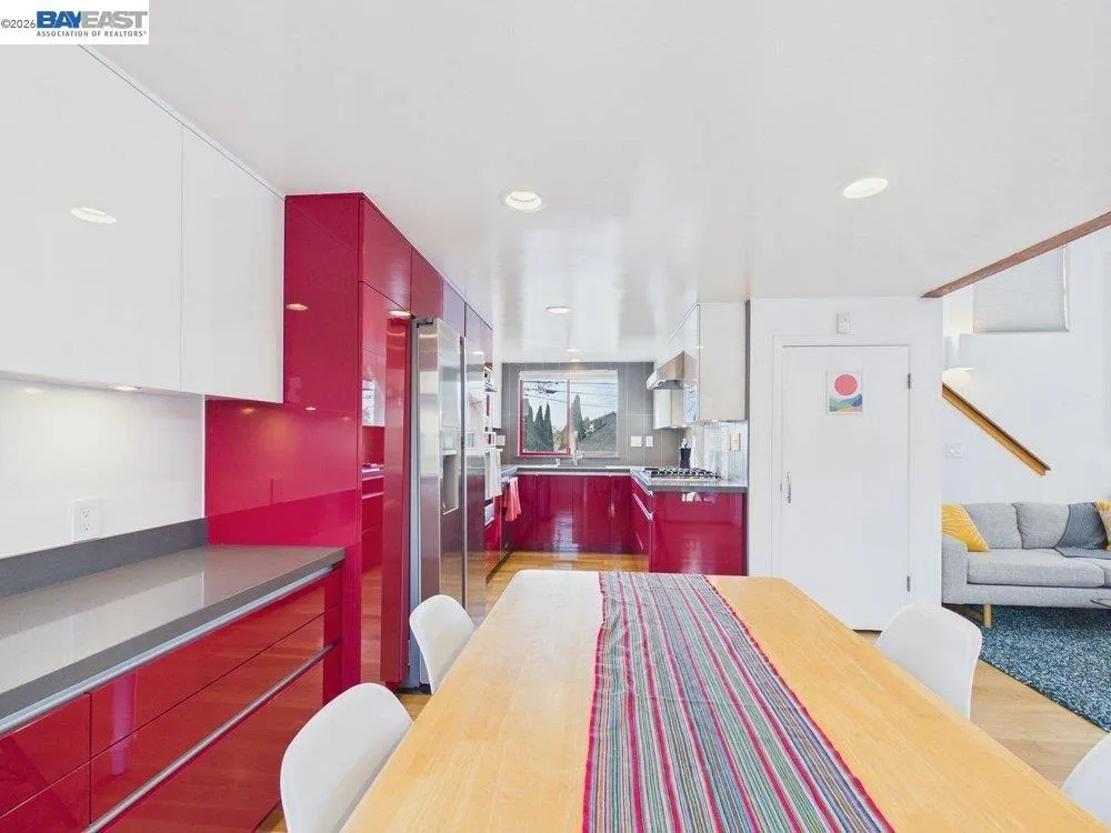 2932 Filbert St Oakland, CA 94608