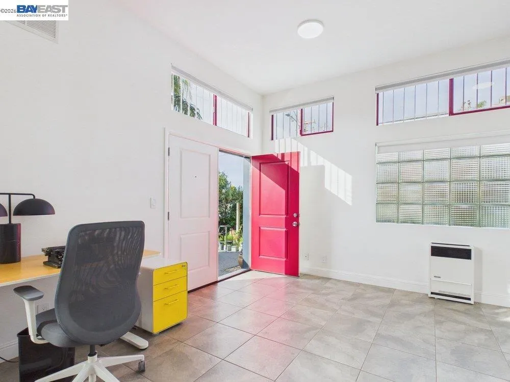 2932 Filbert St Oakland, CA 94608
