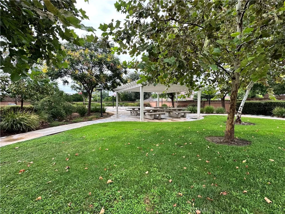 6233 Ash Riverside, CA 92504