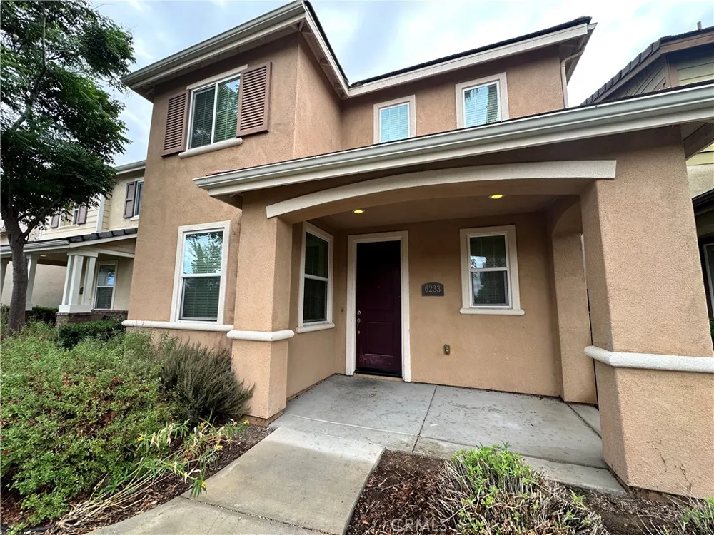 6233 Ash Riverside, CA 92504