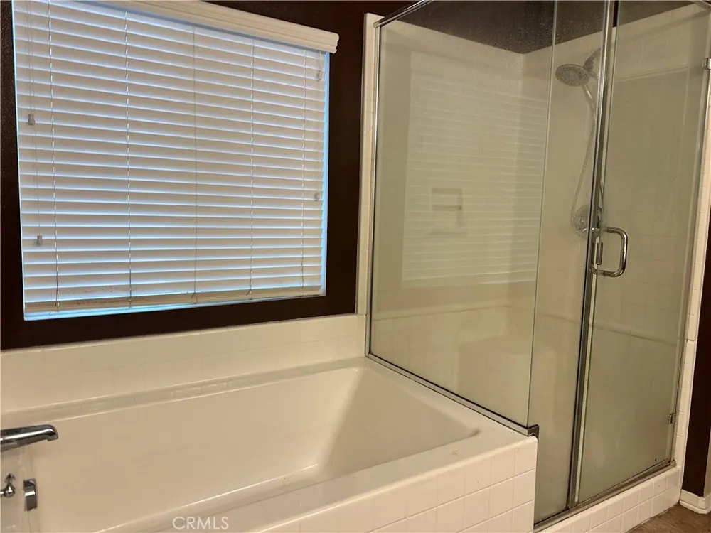 6233 Ash Riverside, CA 92504
