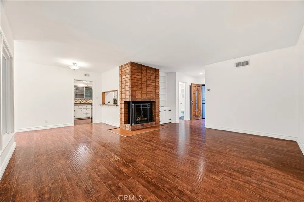 6928 Vanscoy North Hollywood, CA 91605