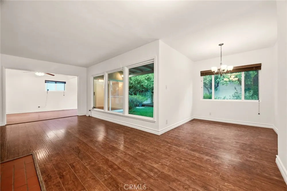 6928 Vanscoy North Hollywood, CA 91605