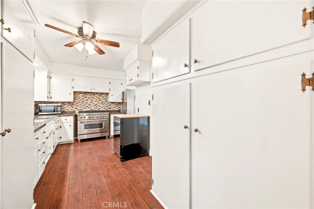 6928 Vanscoy North Hollywood, CA 91605