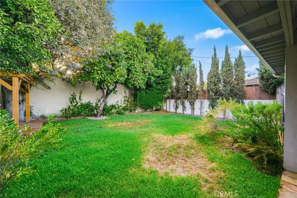 6928 Vanscoy North Hollywood, CA 91605