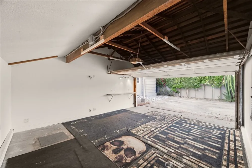 6928 Vanscoy North Hollywood, CA 91605