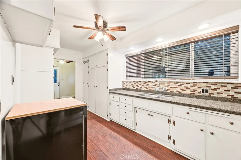6928 Vanscoy North Hollywood, CA 91605